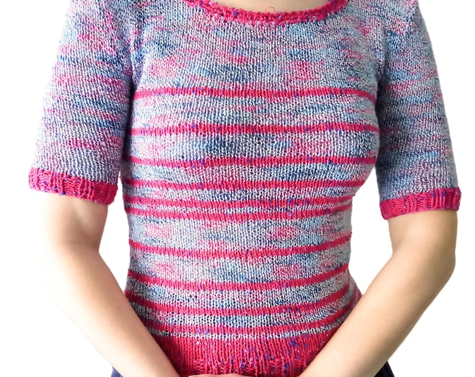 Pull Vintage Années 70 Tricoté Main à Rayures – Rose & Multicolore – Esprit Rétro Années 40 – Pull Over Fait Main Femme – M (38)