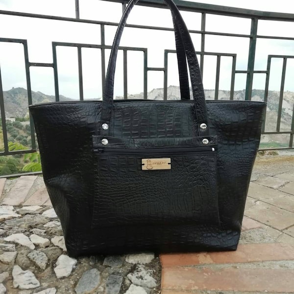 Tyra bag, maxy bag, black bag, made in Italy, crocodile eco-leather, handmade bag, black bag, eco-leather bag