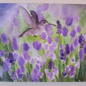 Lavanda e colibrì-dipinto a acquarelli originale,piccolo uccello in volo, campo di fiori viola fiorito,spighe di lavanda,ritratto di colibri
