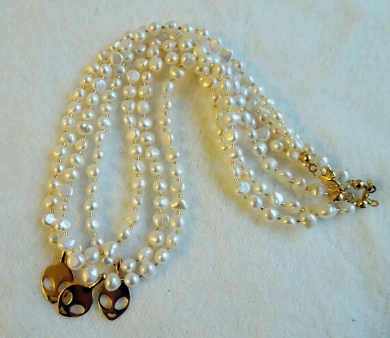 Pearl cheap alien necklace