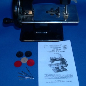 Singer 20 40K 50D toy sewing machine 10-NEEDLES 24x1 Size 11