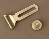 Original Singer Featherweight 221 Seam Guide 25527 with Screw