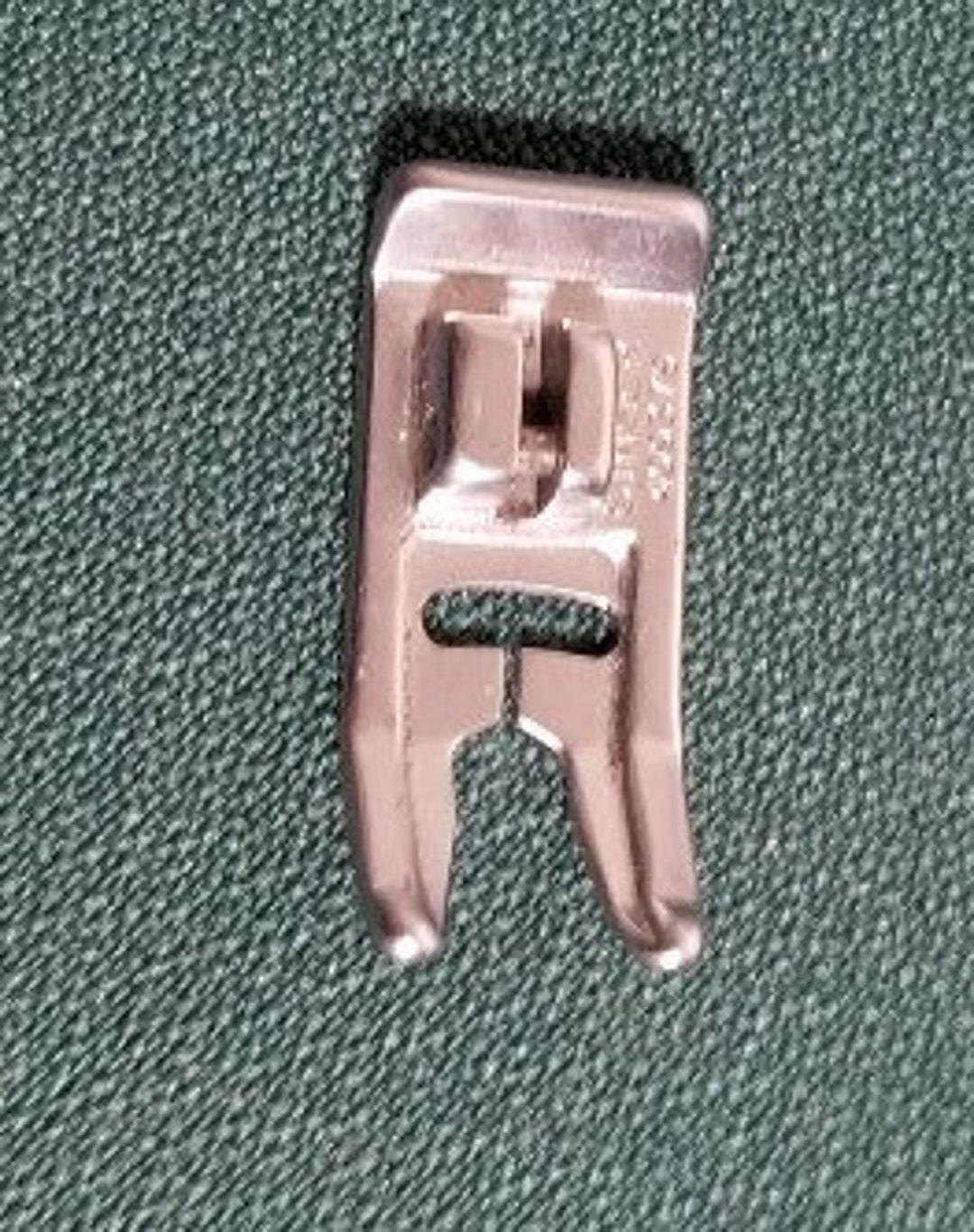 洋楽 SHANK Singer #409379 Slant Shank Snap on 5mm Zigzag Foot for