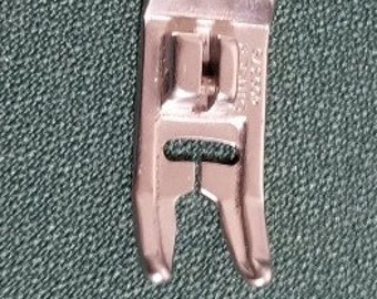 洋楽 SHANK Snap On Zig Zag Foot for Slant Shank Singer Sewing Machines