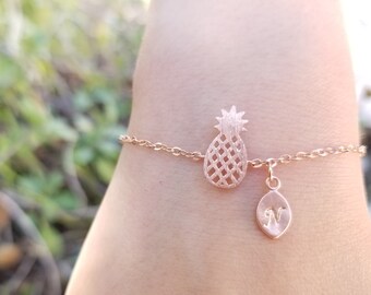 Bracciale ananas in oro rosa: ciondolo iniziale personalizzato, gioielli tropicali