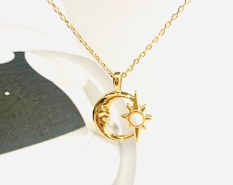 Collier Lune et étoile, Collier Opale, Bijoux célestes, Croissant de Lune et étoile en ton mixte, Collier bicolore, Cadeaux pour elle