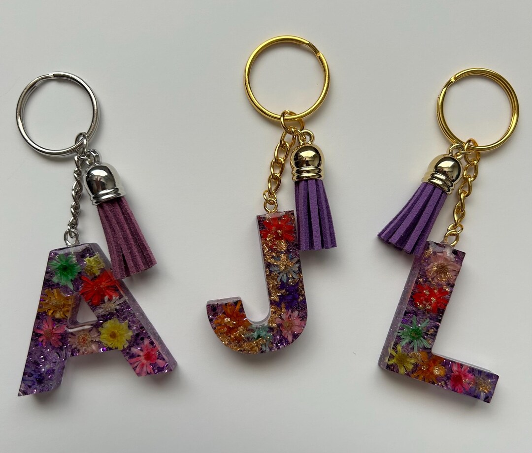 Initial Letter Keychain, Glitter/flower Resin Keychain - Etsy