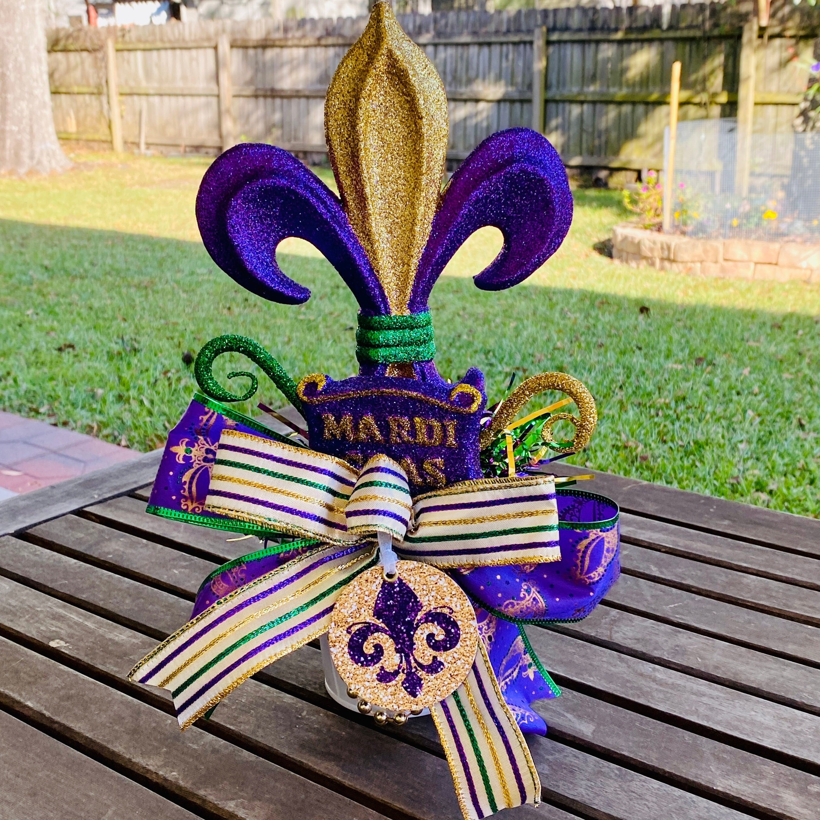 Mardi Gras Celebration Arrangement/centerpiece With Glitter Fleur-de-lis. -  Etsy, image size:2711x2711