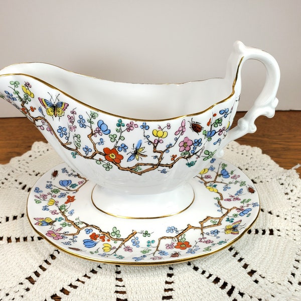 Vintage Spode Copeland Shanghai Gravy Boat with Attached Underplate . Spode . Gravy Boat . Insects Flowers Gold Trim . Oriental Decor