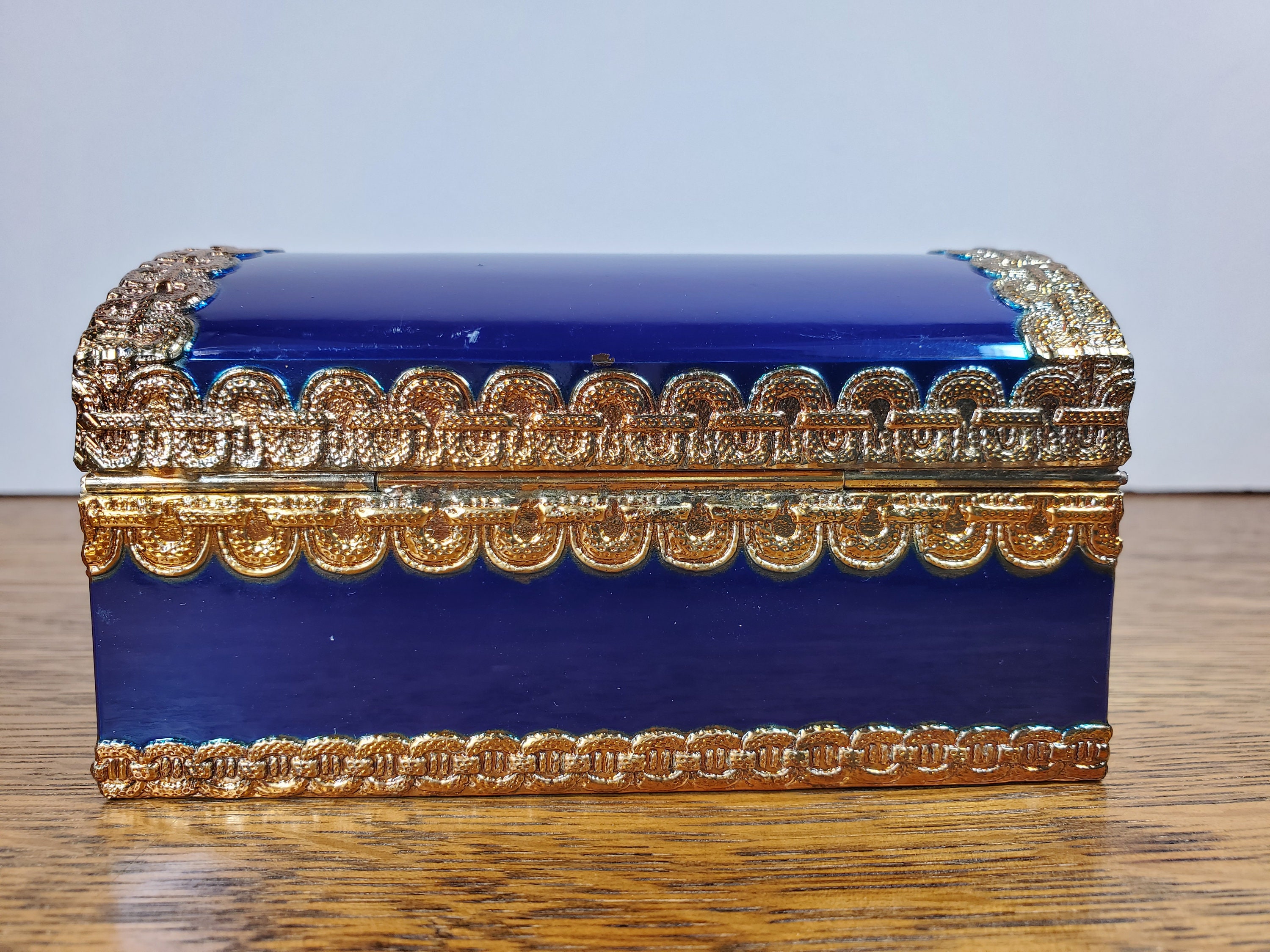 Vintage Cloisonne Music Box Trinket Box, Cobalt Blue Enamel, Japanese Movement, Jewelry Box, Trinket Box, Plays memories, Gift for Her - Etsy Vintage Cloisonne Music Box Trinket Box, Cobalt Blue Enamel, Japanese Movement, Jewelry Box, Trinket Box, Plays memories, Gift for Her - Etsy