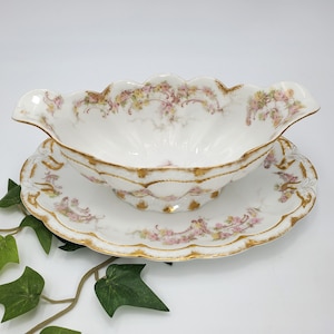 Antique Oval Gravy Boat Schleiger Haviland Limoges France, Gravy Boat with Attached Underplate, Pink Yellow Flowers Heavy Gold Trim, 1800&#39;s