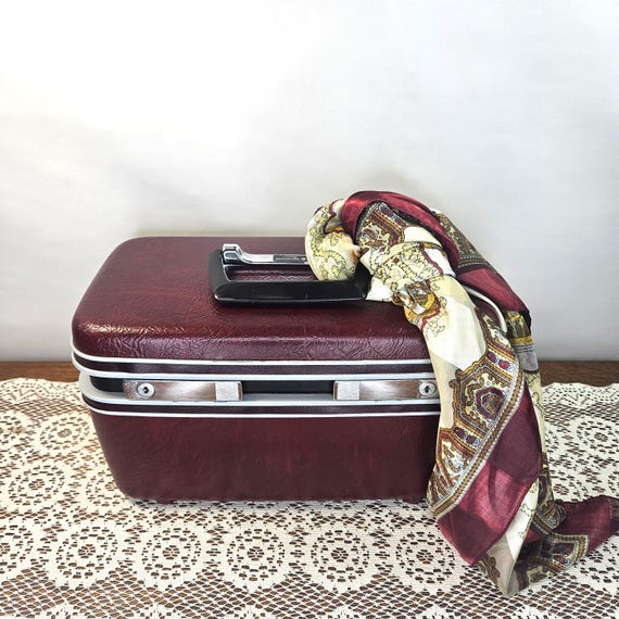 Vintage Dark Burgundy & Chrome Skyway Train Case, Samsonite, Reprinted Vtg Paris Postcards, New Paris Make-up Case