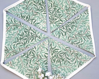 William Morris Outdoor Green Bunting