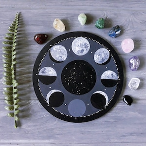 Moon Phases Crystal Grid Wiccan Altar Kit Chakra Stone Set Pagan Altar Mini Altar Witchcraft Starter Kit Chakra Crystal Set Wicca