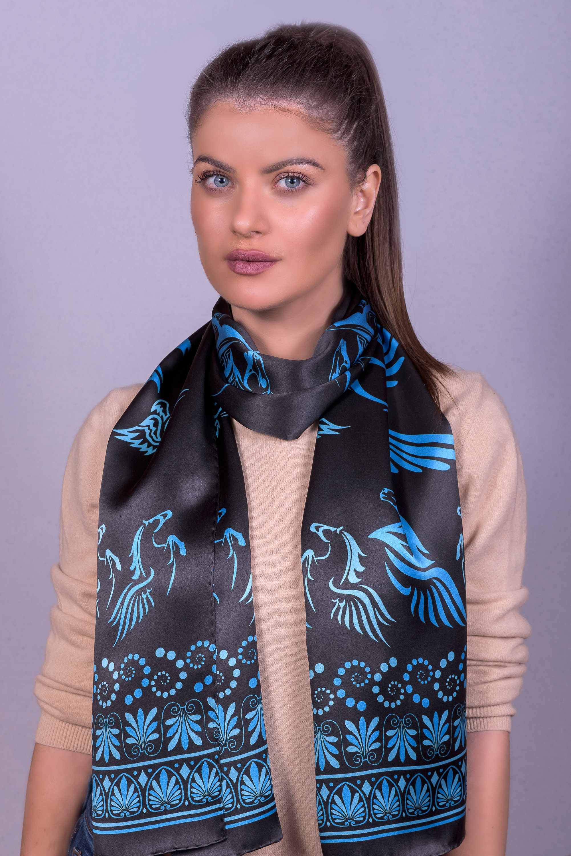 Alysi Women's Silk Scarf Black main image 1