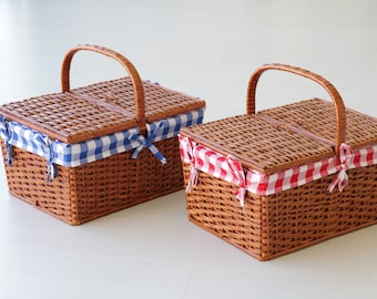 Small picnic basket, wicker basket, picnic bag, farmhouse decoration, gift for her, panier pique-nique, Picknickkorb, cesta picnic