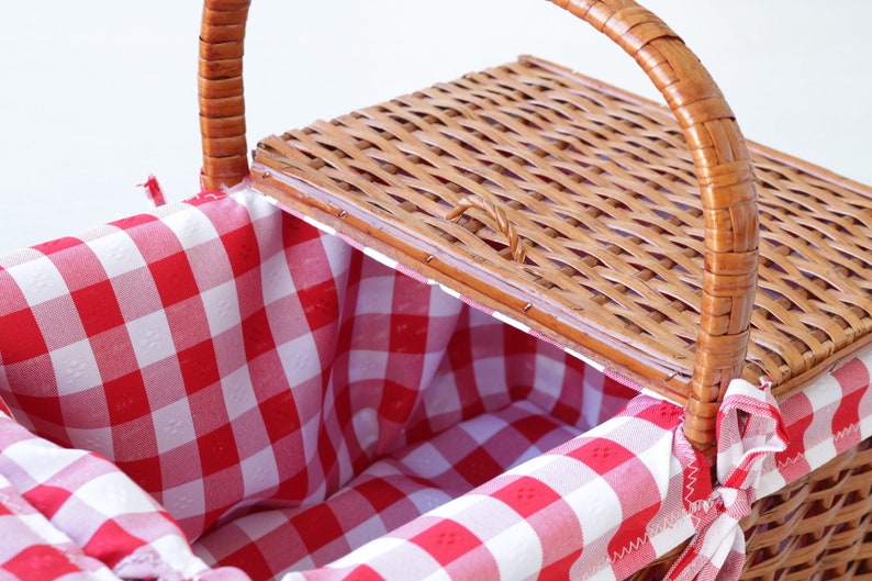 Small picnic basket, wicker basket, picnic bag, farmhouse decoration, gift for her, panier pique-nique, Picknickkorb, cesta picnic image 8