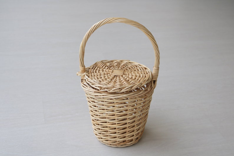 Jane Birkin Basket small, basket with a Lid, Round Wicker Basket, Round Willow Basket, papel de mimbre, panier en osier, Weidenkorb. image 5