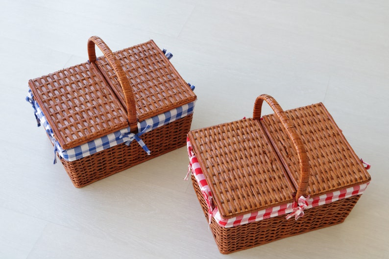 Small picnic basket, wicker basket, picnic bag, farmhouse decoration, gift for her, panier pique-nique, Picknickkorb, cesta picnic image 5