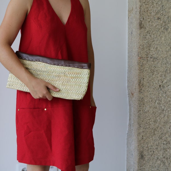 Straw clutch, straw handbag, small bag, straw bag, summer bag, pochette en palme, Stroh Handtasche, bolso de paja, bolso de mano.