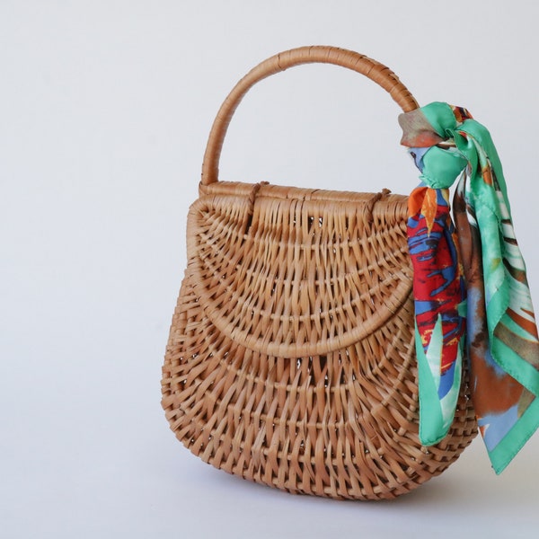 Straw bag wicker bag - medium, gondola basket bag, basket de mimbre, weidenkorb, panier en osier, panier gondole.