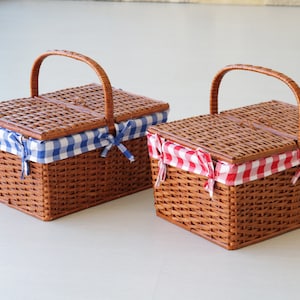 Small picnic basket, wicker basket, picnic bag, farmhouse decoration, gift for her, panier pique-nique, Picknickkorb, cesta picnic image 3