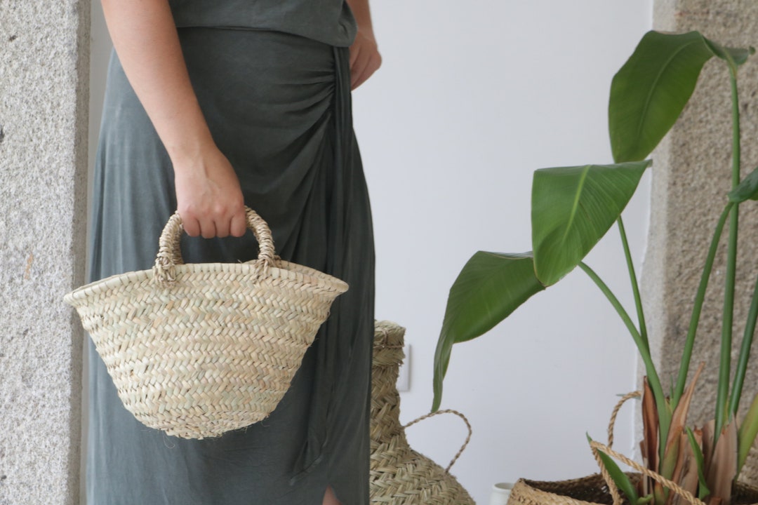 Natürliche Strohtasche, Blumenkorb, kleine Strohtasche