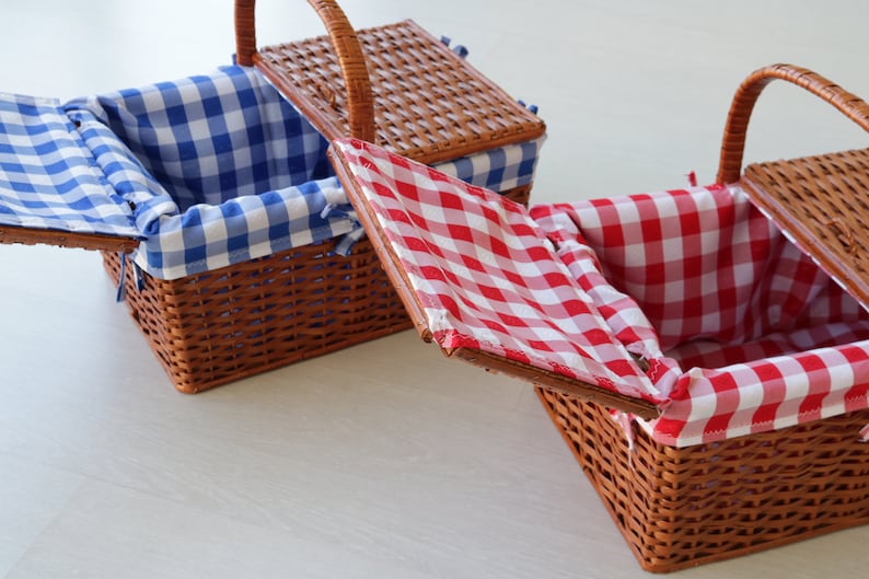 Small picnic basket, wicker basket, picnic bag, farmhouse decoration, gift for her, panier pique-nique, Picknickkorb, cesta picnic image 6