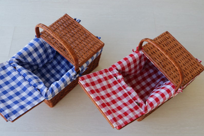 Small picnic basket, wicker basket, picnic bag, farmhouse decoration, gift for her, panier pique-nique, Picknickkorb, cesta picnic image 9