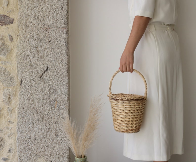 Jane Birkin Basket small, basket with a Lid, Round Wicker Basket, Round Willow Basket, papel de mimbre, panier en osier, Weidenkorb. image 1