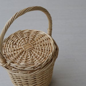 Jane Birkin Basket small, basket with a Lid, Round Wicker Basket, Round Willow Basket, papel de mimbre, panier en osier, Weidenkorb. image 6