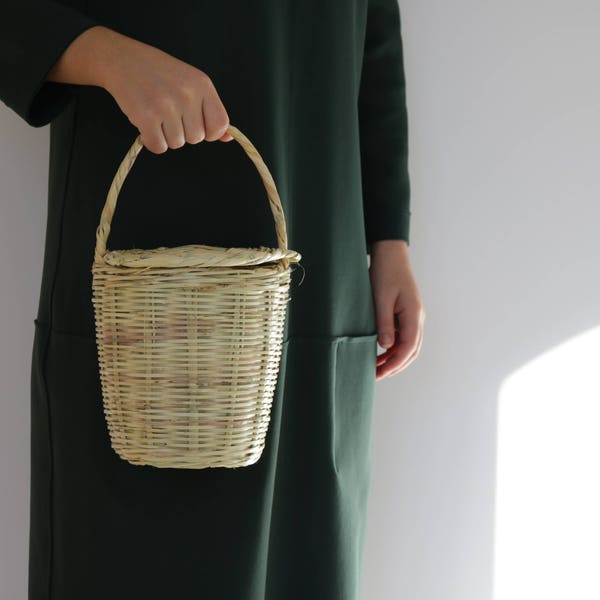 Jane Birkin Basket small, Handmade in Portugal, basket with lid, Handwoven Birkin Basket, cane basket, round basket bag, vegan bag