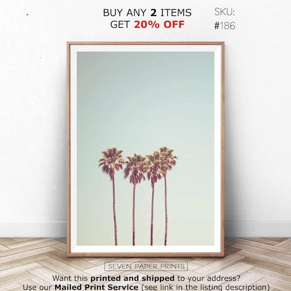 Retro Palm Print, Minimalist Tropical Tree Wall Art, Boho California Coastal Digital Photo, Desert Palms, Tropics Nature, Miami, California