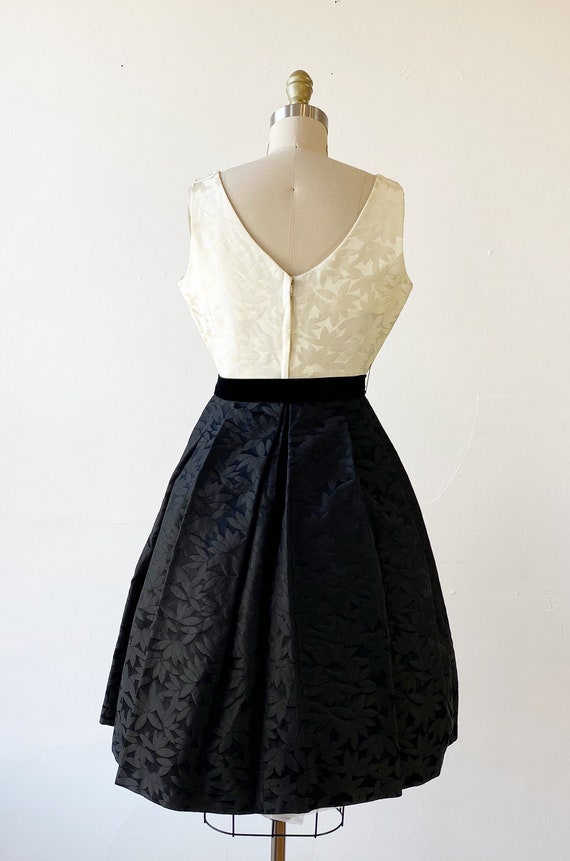 1950s Party Dress - 1950s Silk Jacquard Dress - 5… - image 5