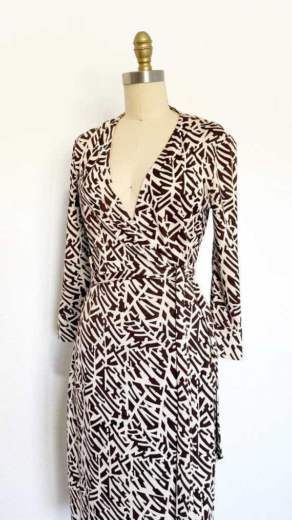 2000s Diane Von Furstenberg Wrap Dress / DVF Dres… - image 7