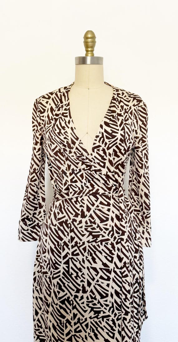 2000s Diane Von Furstenberg Wrap Dress / DVF Dres… - image 3