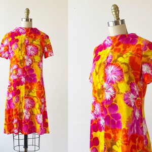 1960s Floral Dress - 1960s Hawaiian Dress - 1960s Lawn Dress - Size Medium