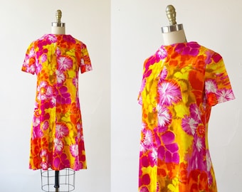 1960s Floral Dress - 1960s Hawaiian Dress - 1960s Lawn Dress - Size Medium