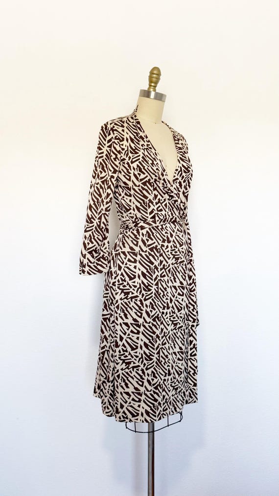 2000s Diane Von Furstenberg Wrap Dress / DVF Dres… - image 4