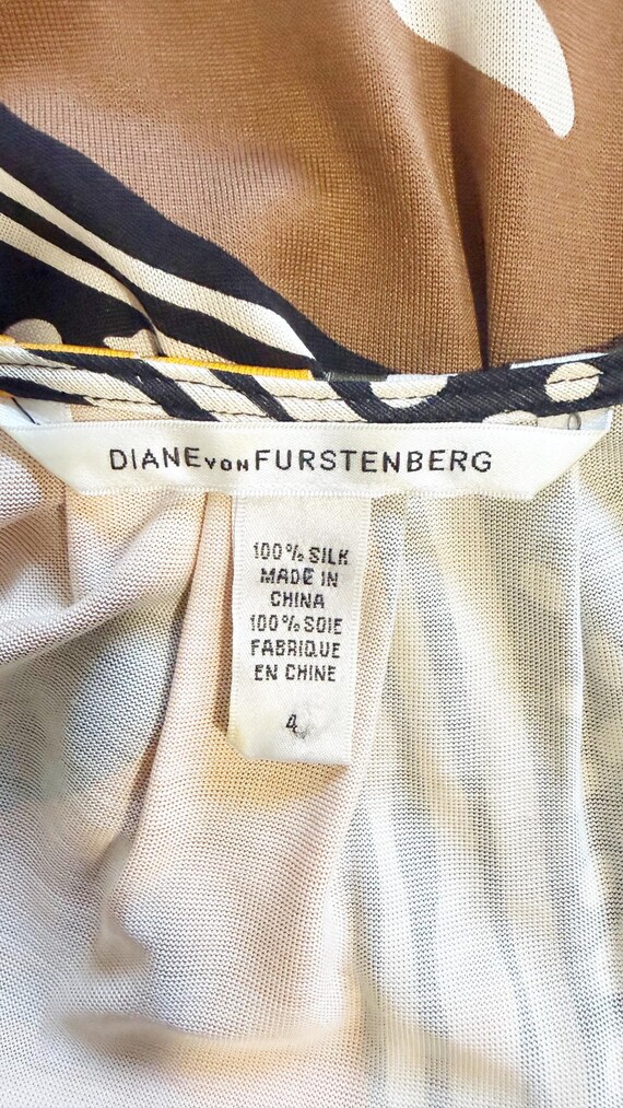 2000s Diane Von Furstenberg Wrap Dress / DVF Dres… - image 9