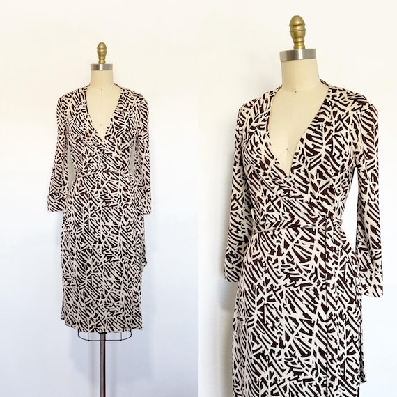 2000s Diane Von Furstenberg Wrap Dress / DVF Dres… - image 1