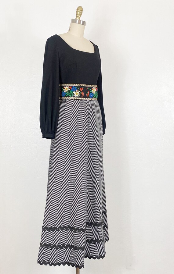 1960s Maxi Dress - 1960s Chevron Dress - 1960s Da… - image 5