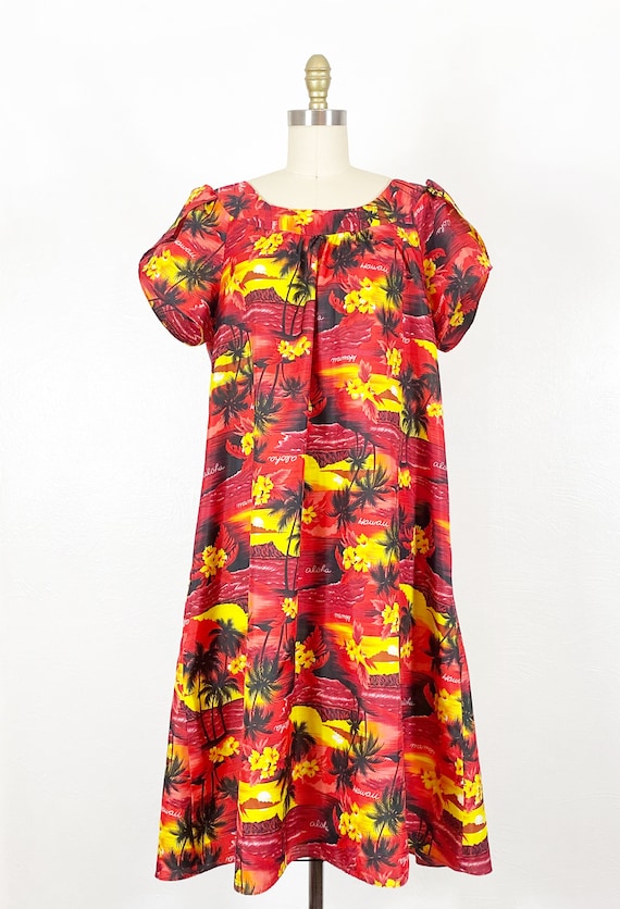 1960s Hawaiian Dress - 1960s House Dress - Hawaii… - image 2