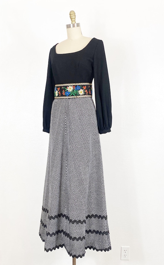 1960s Maxi Dress - 1960s Chevron Dress - 1960s Da… - image 6