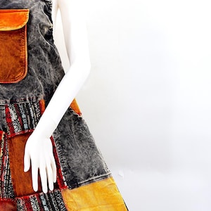 Ręcznie robione spodnie ogrodniczki z szerokimi nogawkami w stylu boho harem z materiału sztruksowego patchworkowego