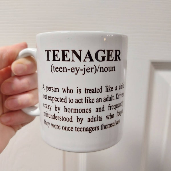 Taza de definición de adolescente - Regalo de novedad, regalo de cumpleaños número 13, regalo de cumpleaños de adolescente, taza de regalo de trece adolescentes