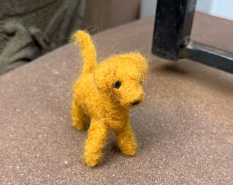 Needle Felted Golden Retriever
