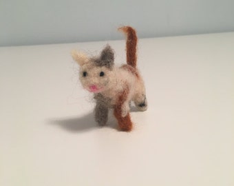 Needle Felted Calico Cat/Kitten Decoration/Toy/Gift