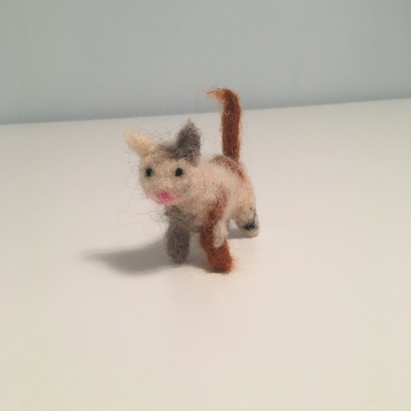 Needle Felted Calico Cat/Kitten Decoration/Toy/Gift