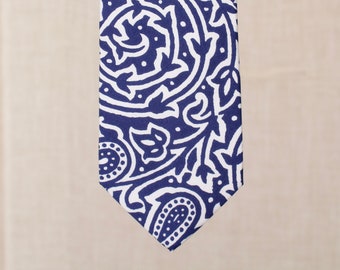 Polo Large Scale Paisley Silk Tie